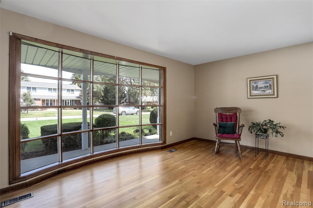 5212 Nocturne Lane, Shelby Twp, MI 48316 — Photo 5
