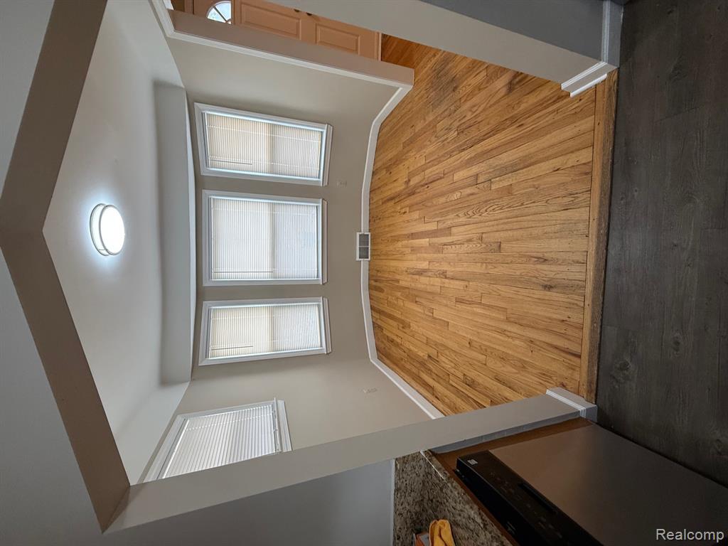 929 PRINCETON Road, Berkley, MI 48072 — Photo 10