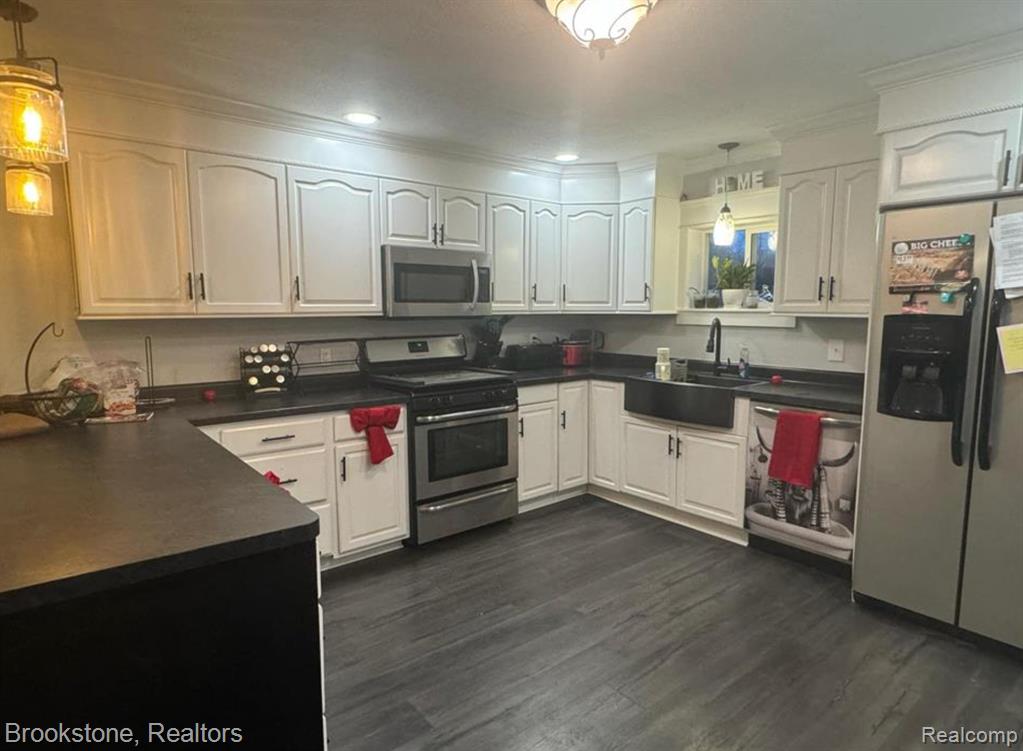 554 SHERIDAN Road, Jackson, MI 49203 — Photo 2