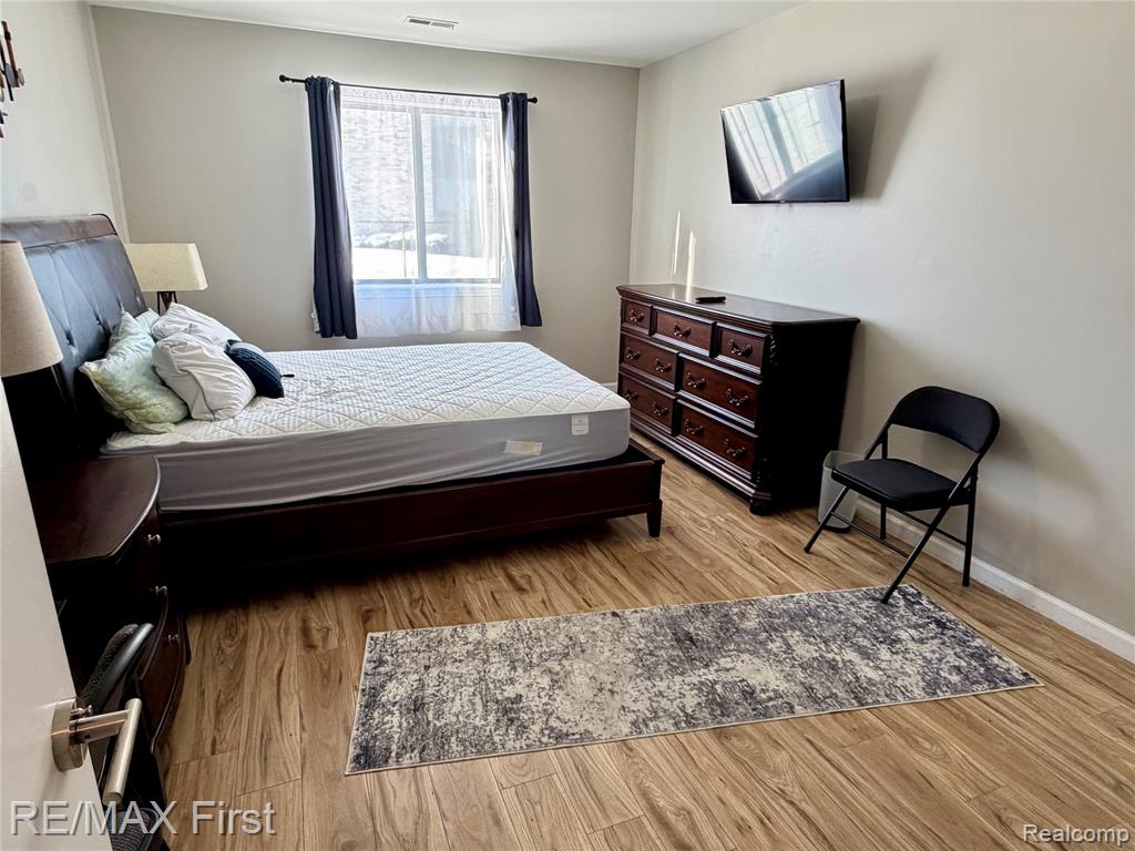 286 E. 13 MILE Road, Madison Heights, MI 48071 — Photo 8