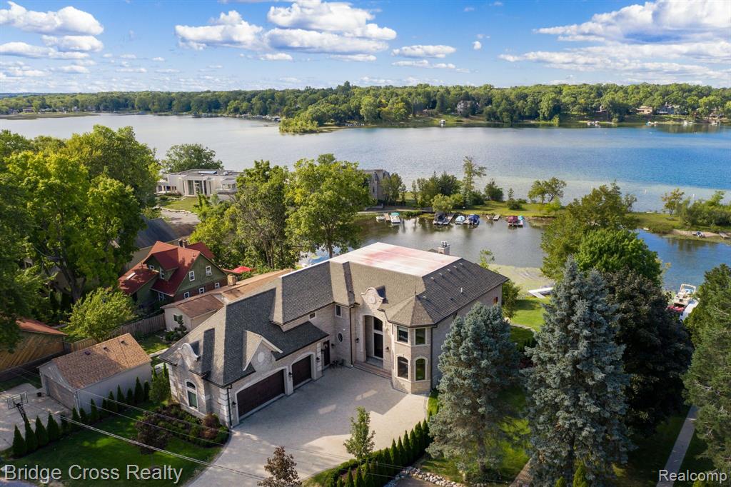 5820 LAKEVIEW Avenue, Orchard Lake Village, MI 48323 — Photo 74