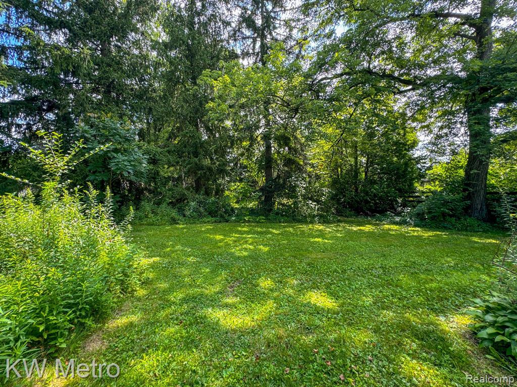 2519 DAYTON Drive, Ann Arbor, MI 48108 — Photo 15