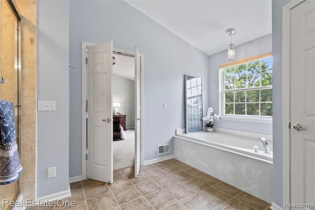 7244 Millrock Avenue, Shelby Twp, MI 48317 — Photo 40