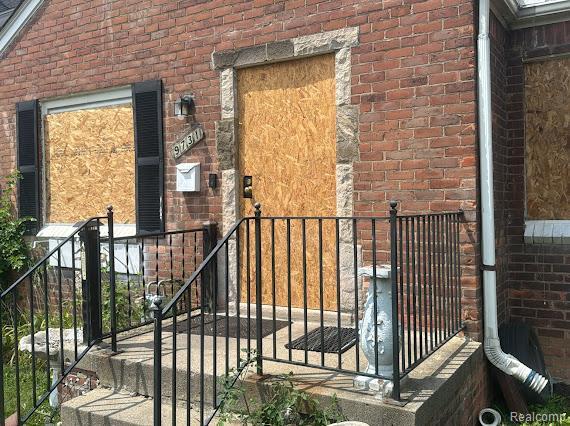 9731 McKinney Street, Detroit, MI 48224 — front exterior