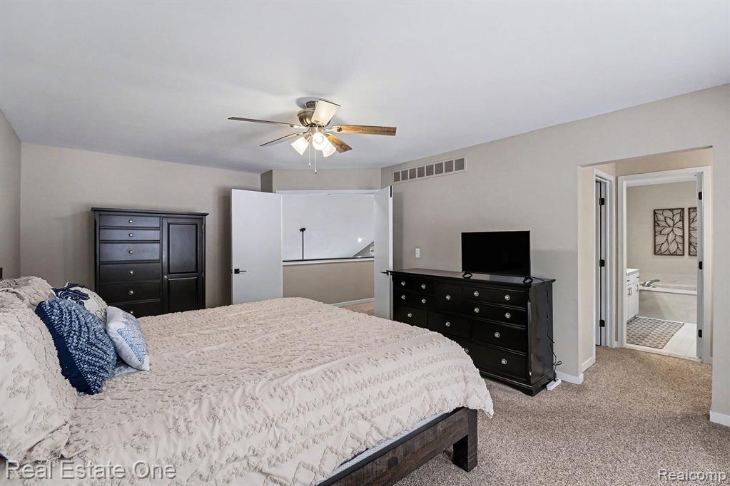 4813 Pickford Drive, Troy, MI 48085 — Photo 17