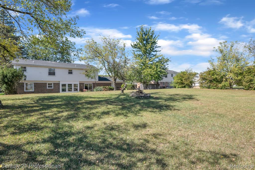 52536 BELLE VERNON, Shelby Twp, MI 48316 — Photo 37