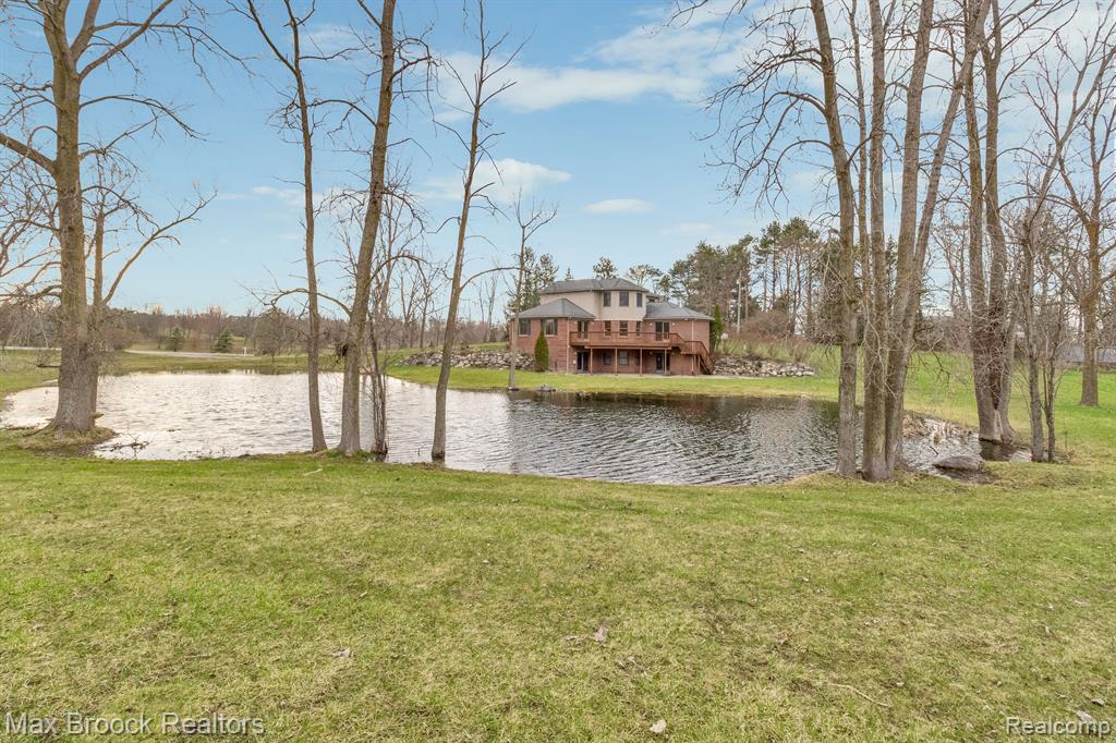 6426 OAK GROVE Road, Howell, MI 48855 — Photo 41