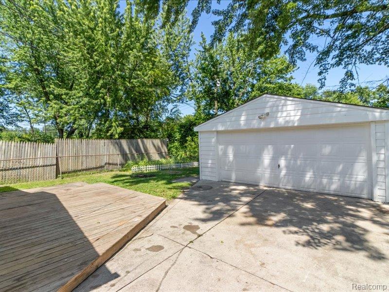 9255 Sylvia Street, Taylor, MI 48180 — Photo 4