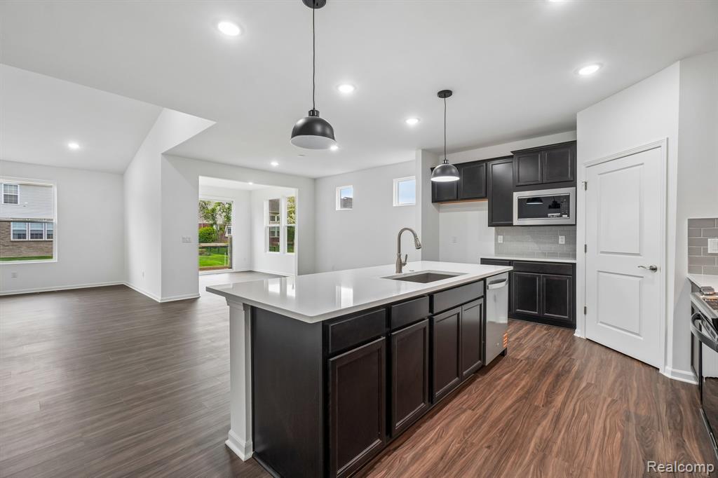 50720 Bellaire Drive, Macomb, MI 48044 — Photo 5