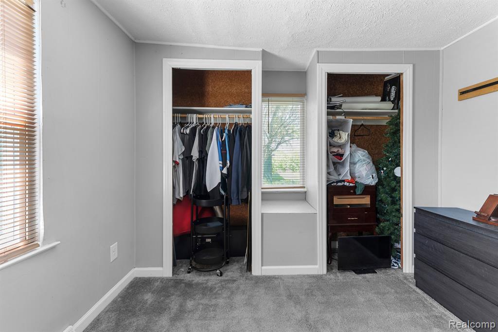 5902 HURON Street, Taylor, MI 48180 — Photo 12