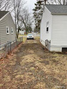 735 Robinwood Drive, Troy, MI 48083 — Photo 18
