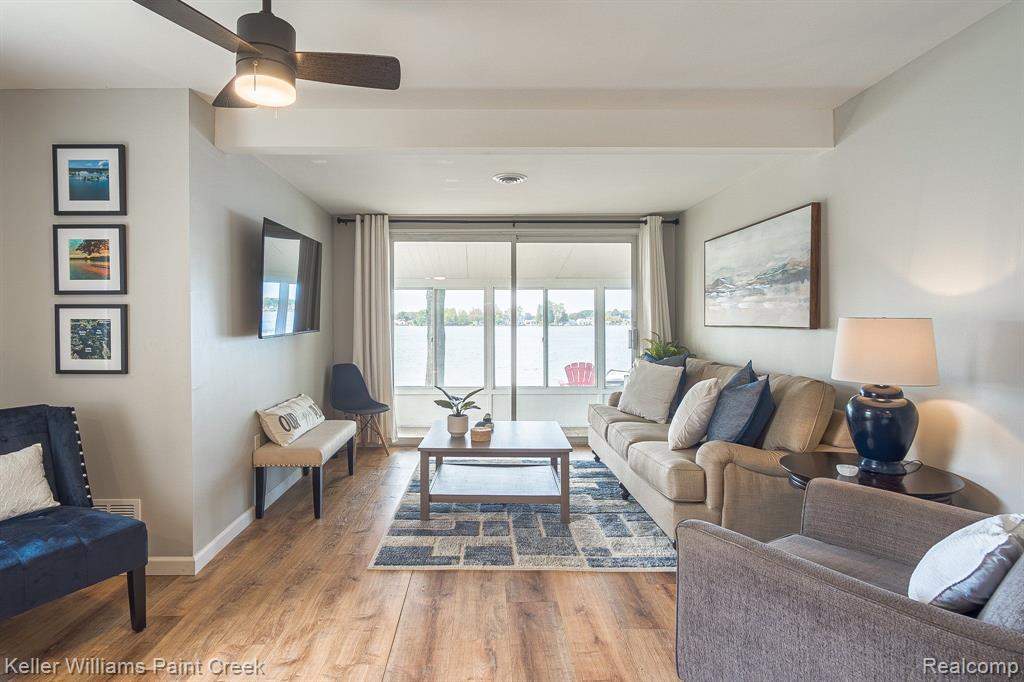4297 HUNTERS Drive, Highland, MI — Photo 16