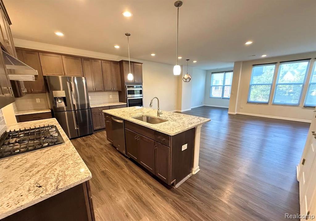43533 Prospect, Novi, MI — Photo 4