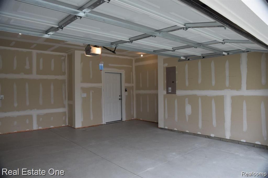1113 Lark Street, Lake Orion, MI — Photo 22