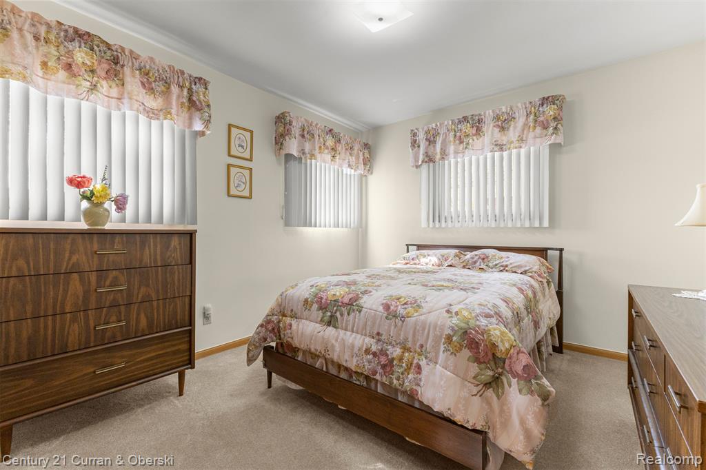 8262 Vine Avenue, Allen Park, MI 48101 — Photo 33