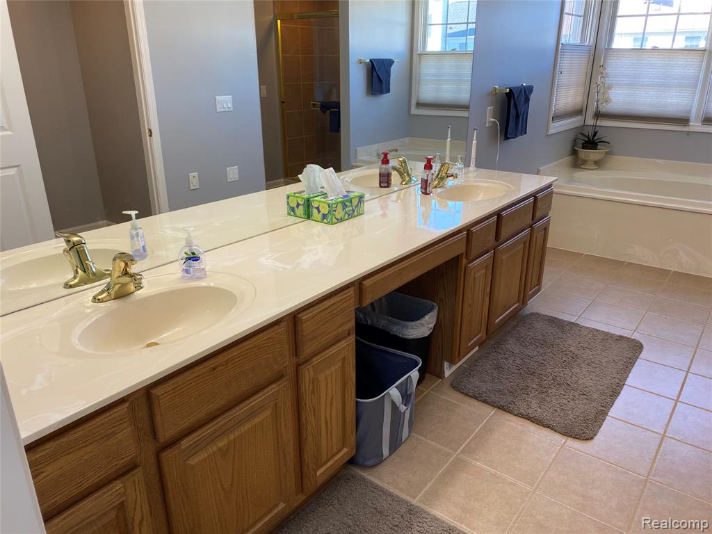 721 Enchantment Drive, Rochester Hills, MI 48307 — Photo 39