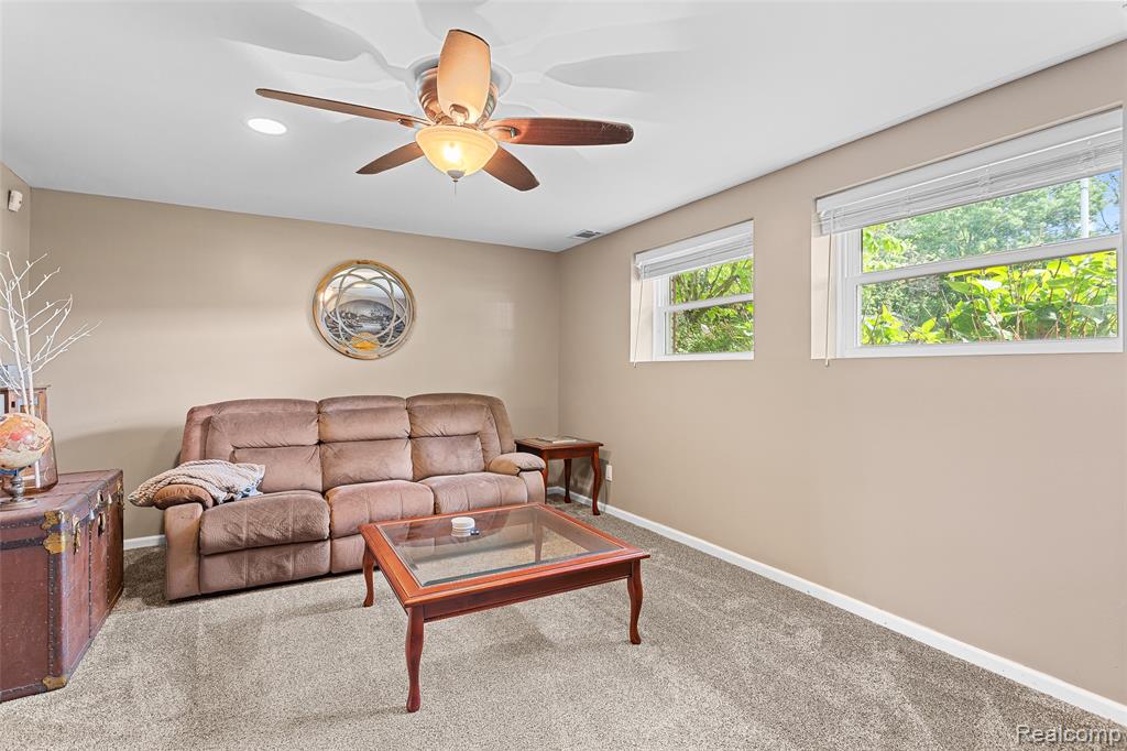 9428 Elm Street, Taylor, MI 48180 — Photo 24