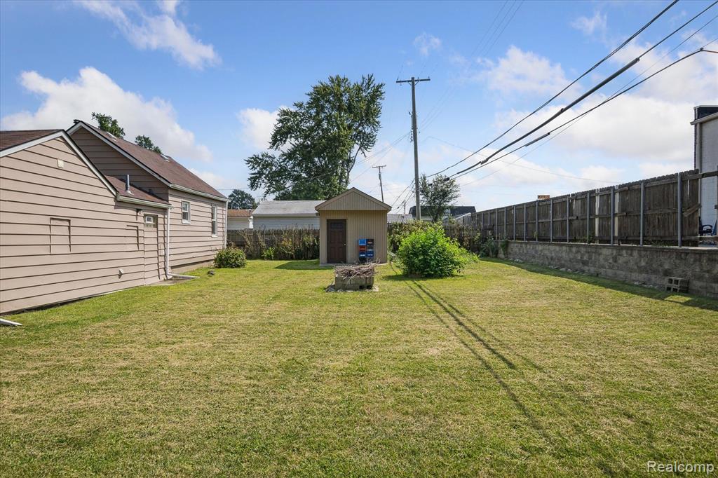 8240 Westpoint Street, Taylor, MI 48180 — Photo 7