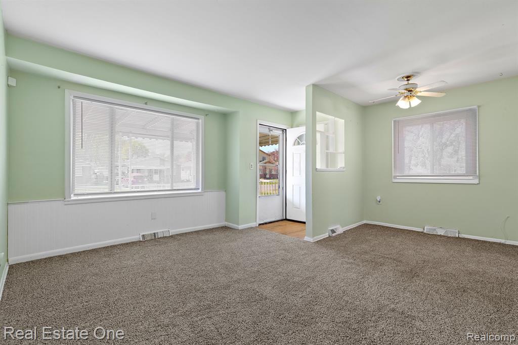 7957 PINE Street, Taylor, MI 48180 — Photo 4