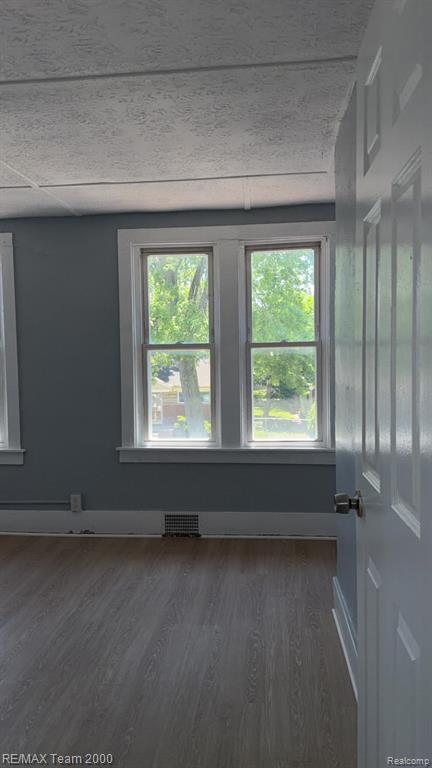 734 Cleophus Parkway, Lincoln Park, MI 48146 — Photo 15