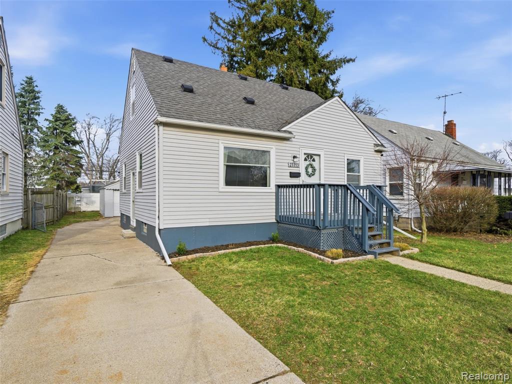 23353 Tawas Avenue, Hazel Park, MI 48030 — Photo 2