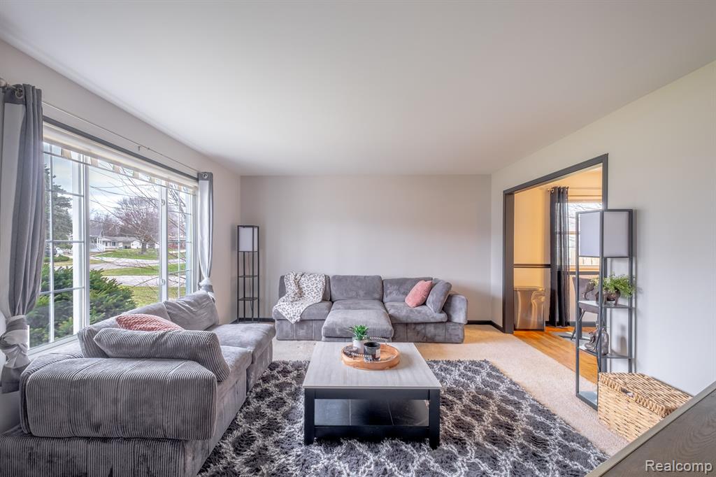 5403 OLE BANNER Trail, Grand Blanc, MI 48439 — Photo 3