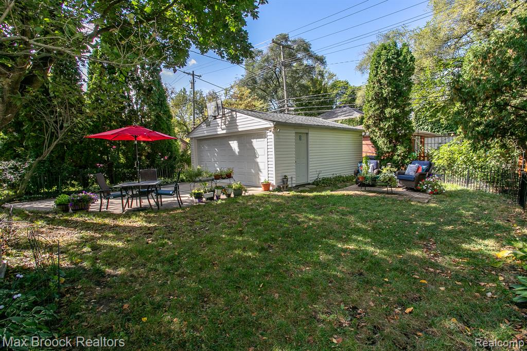 26725 Humber Street, Huntington Woods, MI — Photo 55