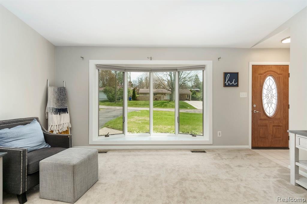 779 JOYCEIL Drive, Waterford, MI 48328 — Photo 13