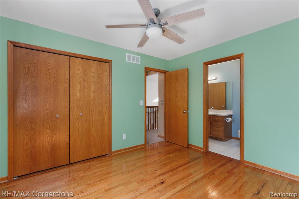 501 Alexander Drive, Commerce Twp, MI 48390 — Photo 25