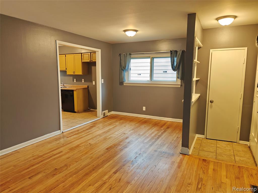 4615 Julius Boulevard, Westland, MI 48186 — Photo 3