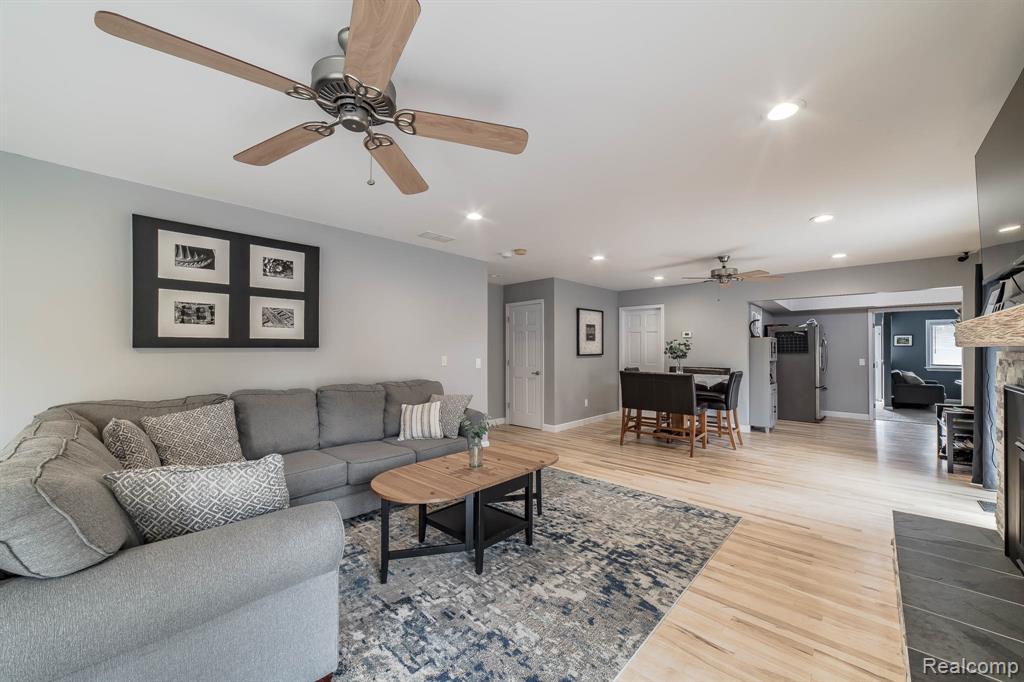 46555 Dequindre Road, Rochester Hills, MI 48307 — Photo 32