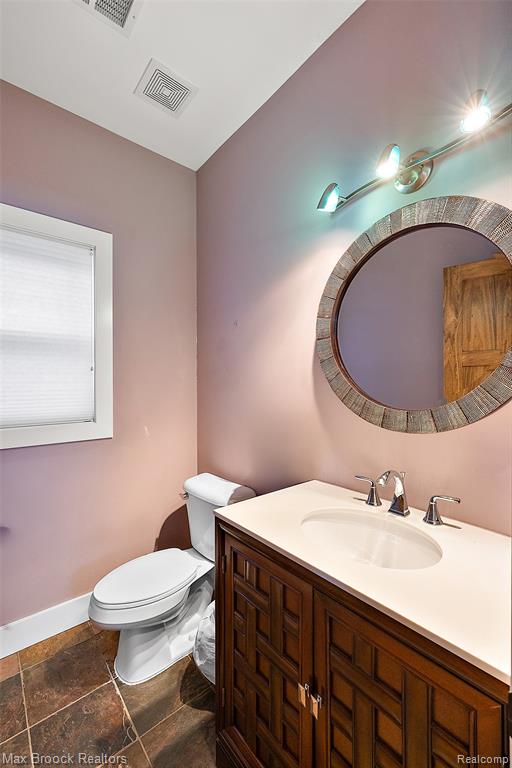 2022 Willow Beach Street, Keego Harbor, MI 48320 — Photo 8