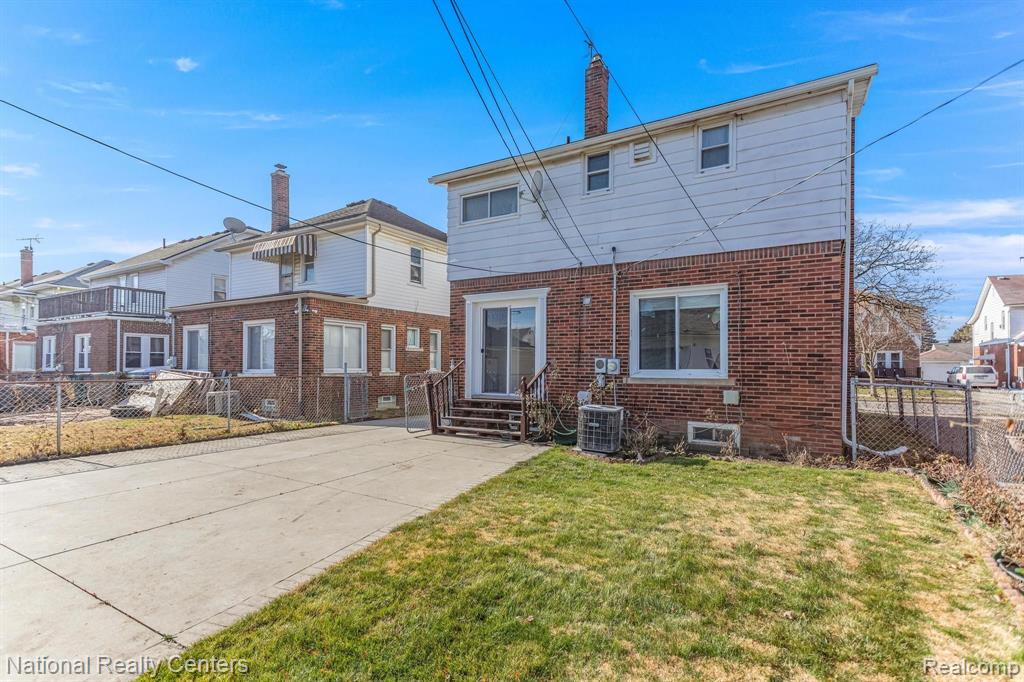 4242 LAPHAM Street, Dearborn, MI 48126 — Photo 51