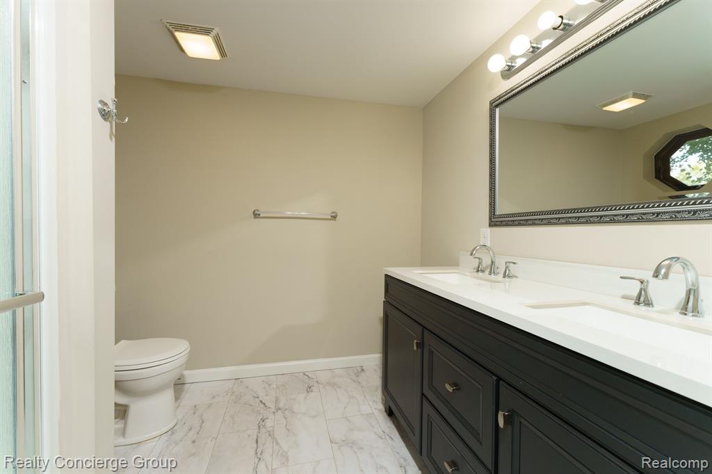 6340 ISLAND LAKE Drive, Brighton, MI 48116 — Photo 20