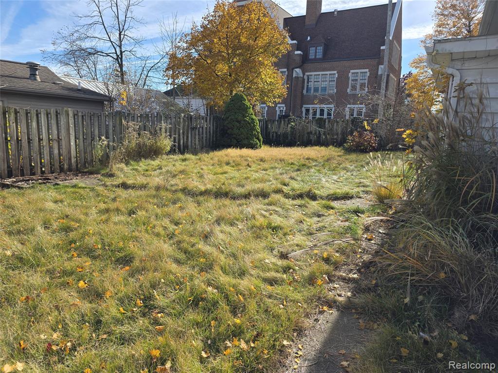 939 Backus Street, Jackson, MI 49202 — Photo 43