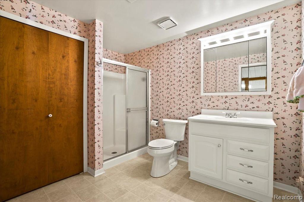 3979 LOTUS Drive, Waterford, MI 48329 — Photo 62
