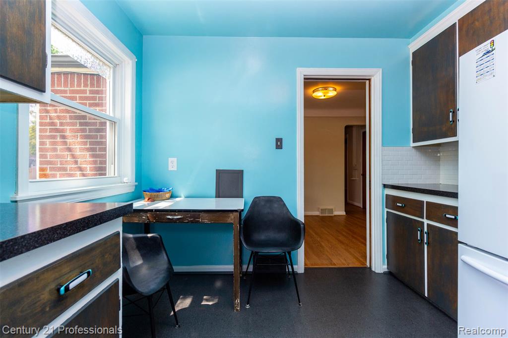 25009 Donald, Redford, MI 48239 — Photo 13