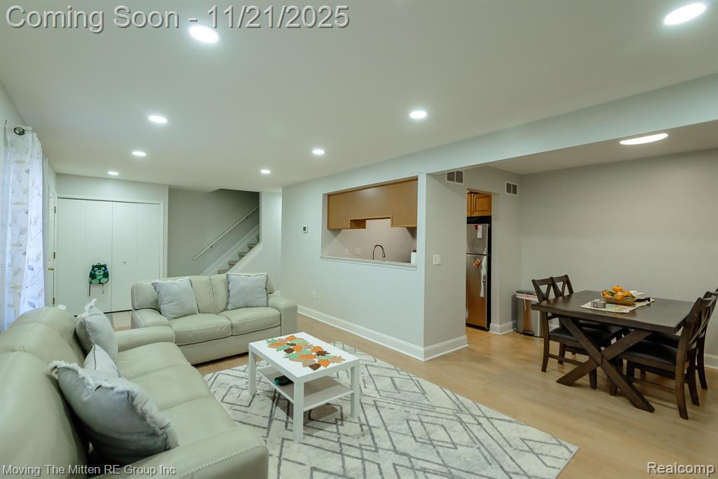 6909 Harvard Lane, Canton, MI 48187 — Photo 5