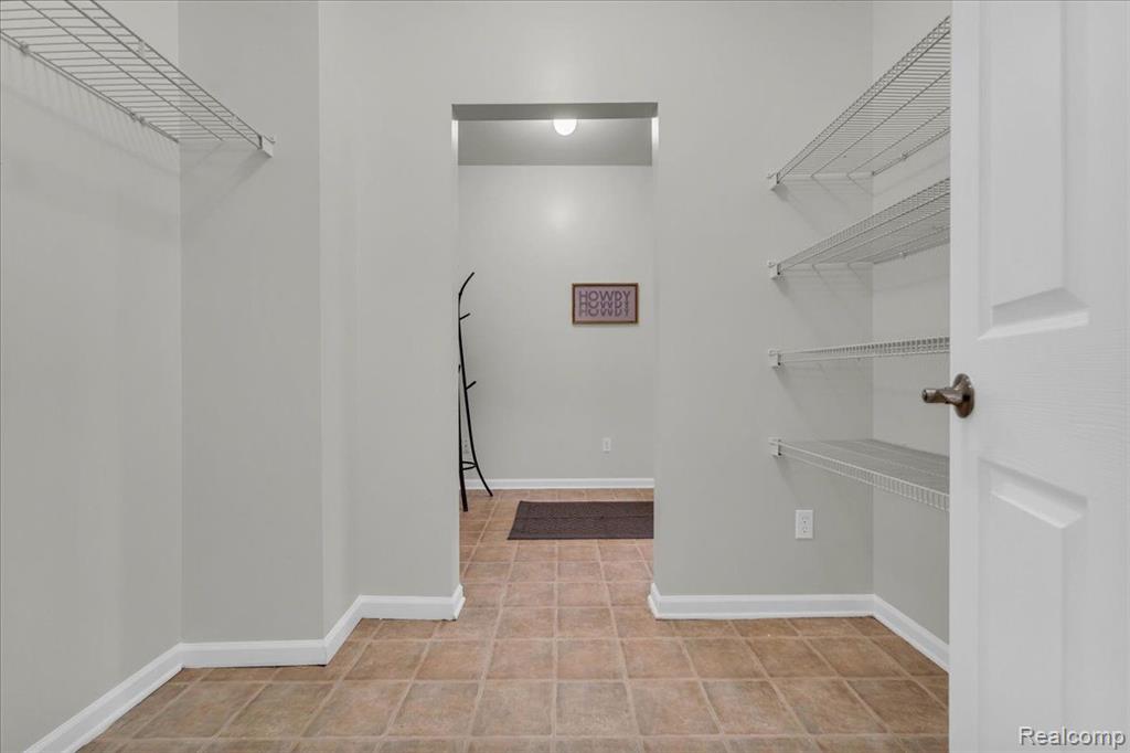 13632 COUNTRY WALK Boulevard, Van Buren, MI 48111 — Photo 17