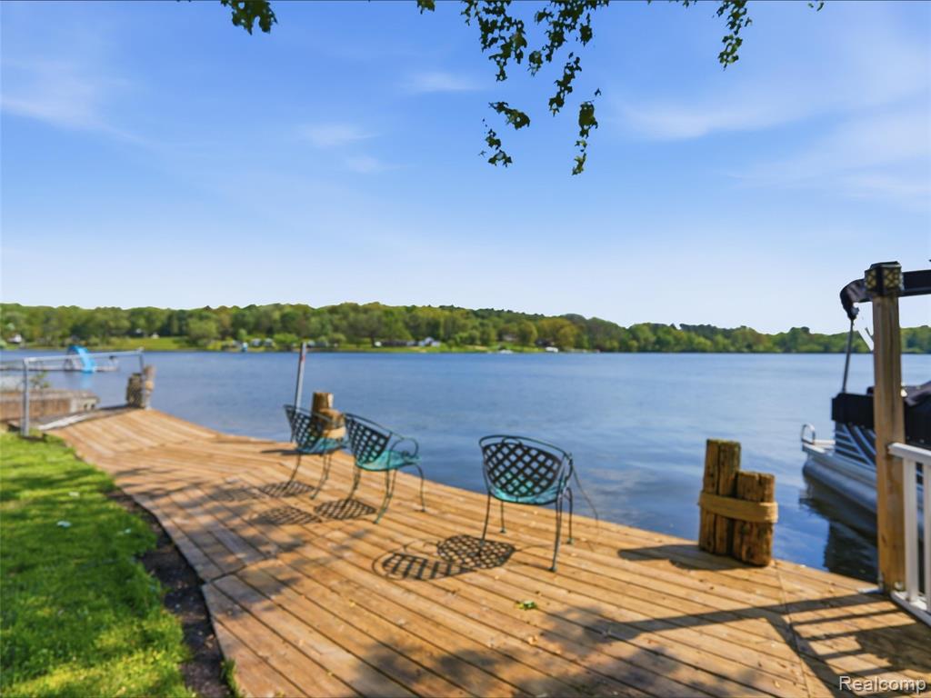 8868 Tackles Drive, White Lake, MI — Photo 3