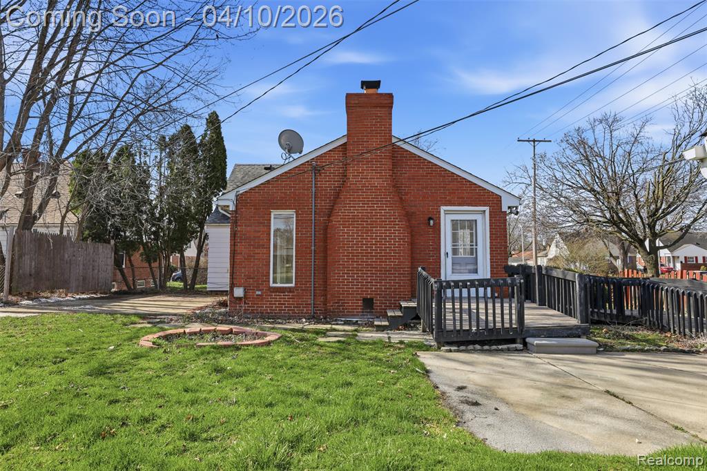 20201 Lancaster Street, Harper Woods, MI 48225 — Photo 30