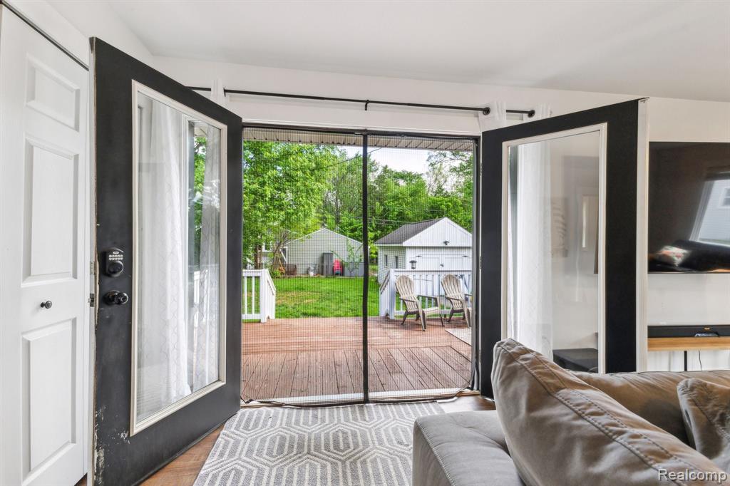 607 E LINCOLN Avenue, Royal Oak, MI 48067 — Photo 21