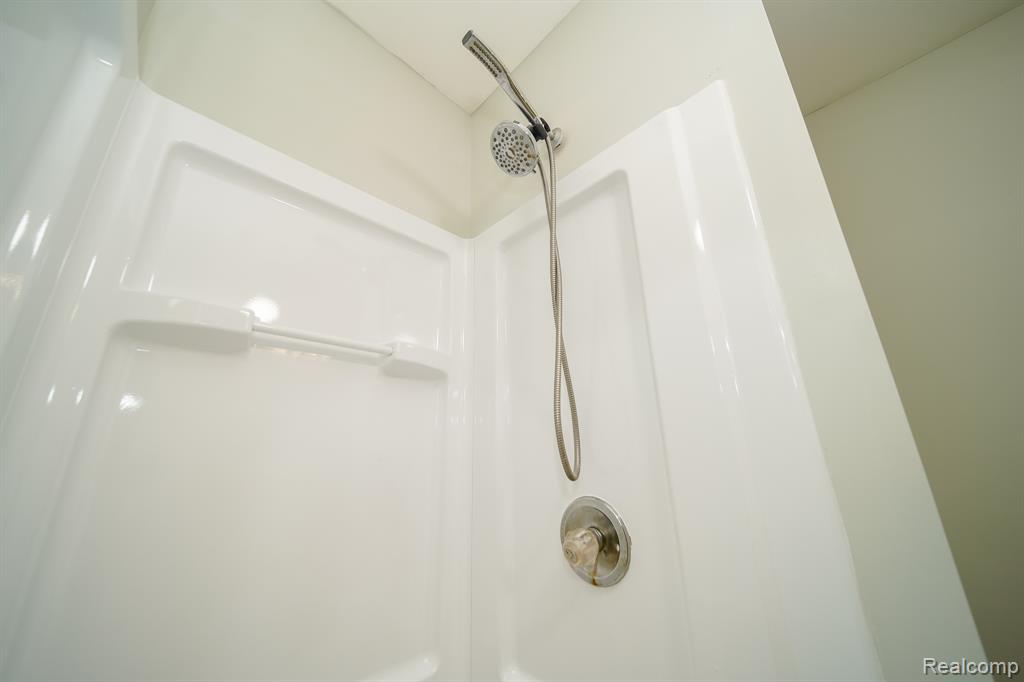 4865 Huston Drive, Lake Orion, MI — Photo 47