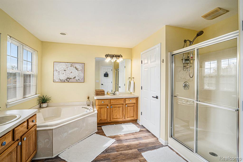 8381 Oxford Lane, Grand Blanc, MI 48439 — Photo 18