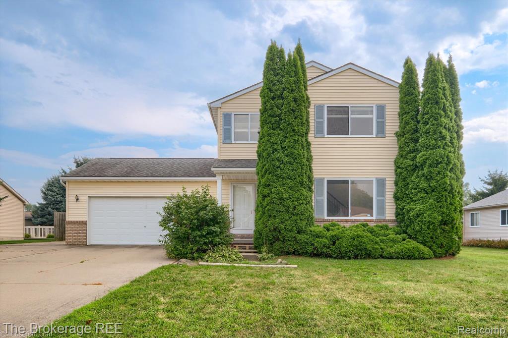 9446 Tiger Run Trail, Davison, MI 48423 — front exterior