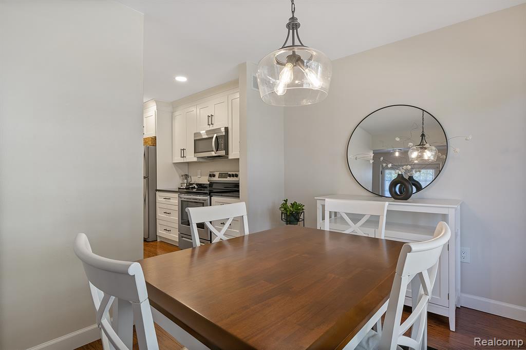 1961 WICKHAM Street, Royal Oak, MI 48073 — Photo 8