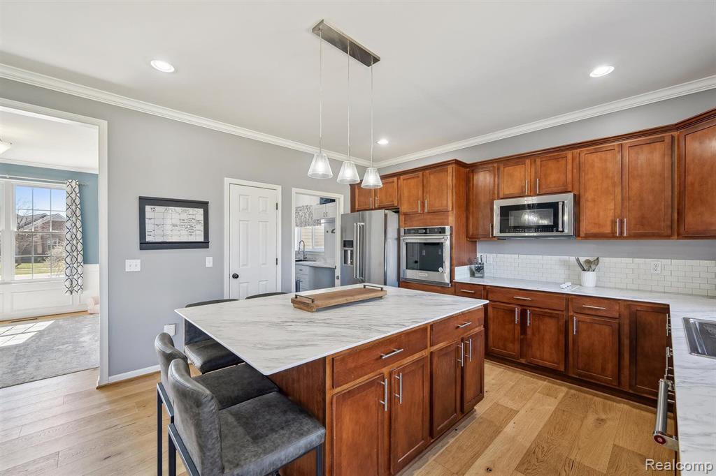 707 BAY POINTE Drive, Oxford, MI 48371 — Photo 12