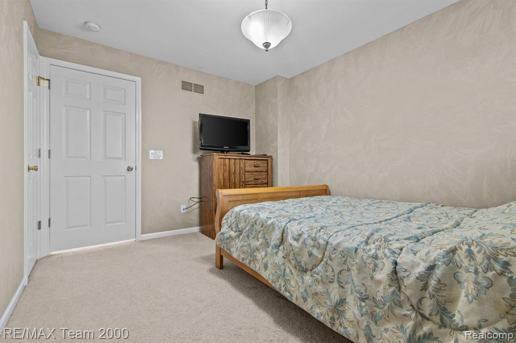 4717 POND Run, Canton, MI 48188 — Photo 36