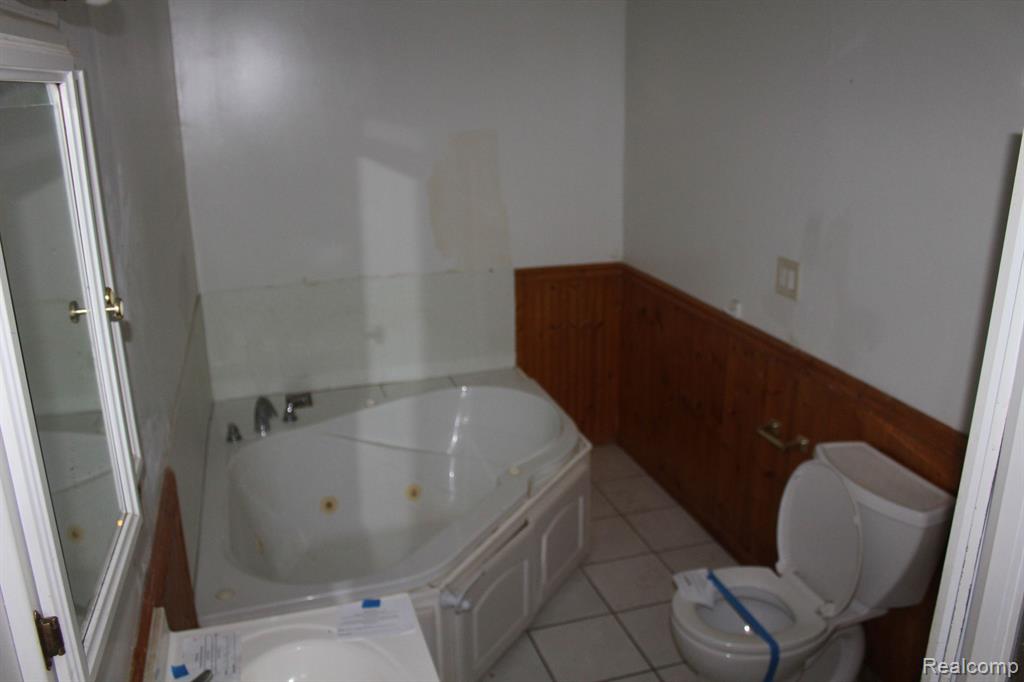 5480 COUNTRY Lane, Flint, MI 48506 — Photo 7