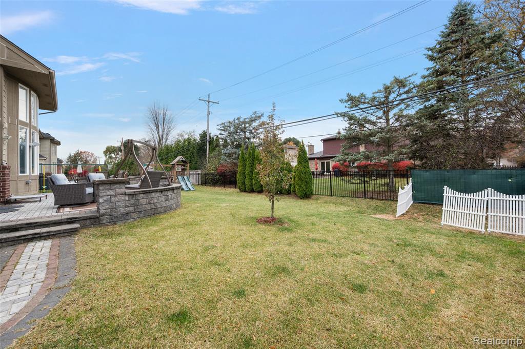 4095 Rockingham Drive, Troy, MI 48085 — Photo 74